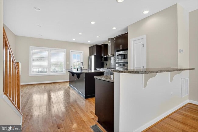 Foto del edificio - 44692 Collingdale Terrace