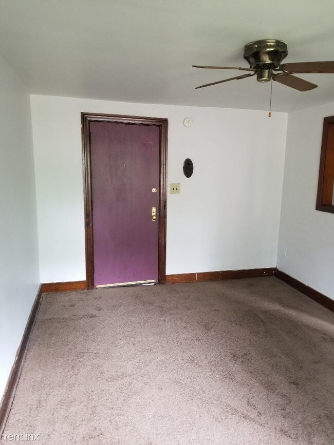 Foto del edificio - Studio, 1 bath  - 211 N Washington St Apt 22