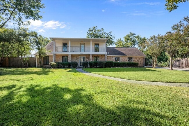 Photo - 4702 Bayou Vista Dr House