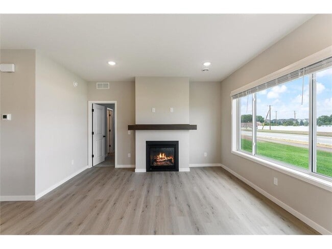 Building Photo - 10129 Sunbird Cir