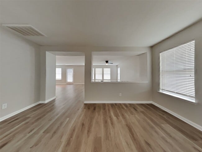 Building Photo - 22110 Orchard Dale Dr