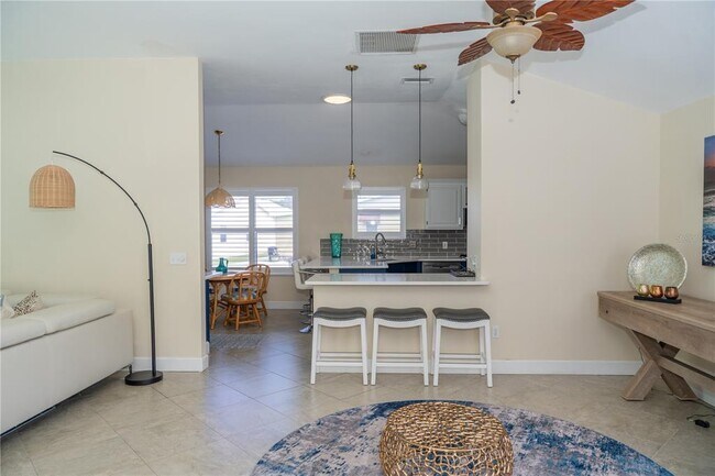 Foto del edificio - 714 Bay Hill Ct
