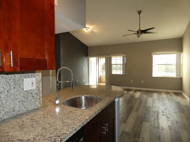 Foto del edificio - 2850 N Oakland Forest Dr