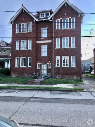 Building Photo - 1632 Virginia St E