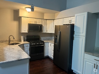 Building Photo - 1107 Tristram Cir