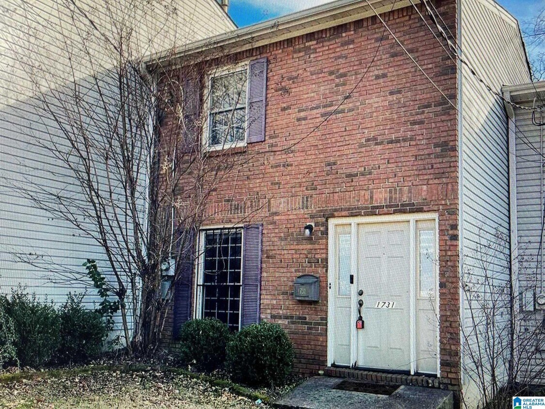 Foto principal - 1731 14th Ave S