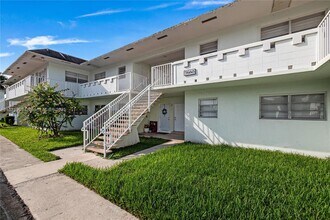 Building Photo - 7660 SW 82nd St
