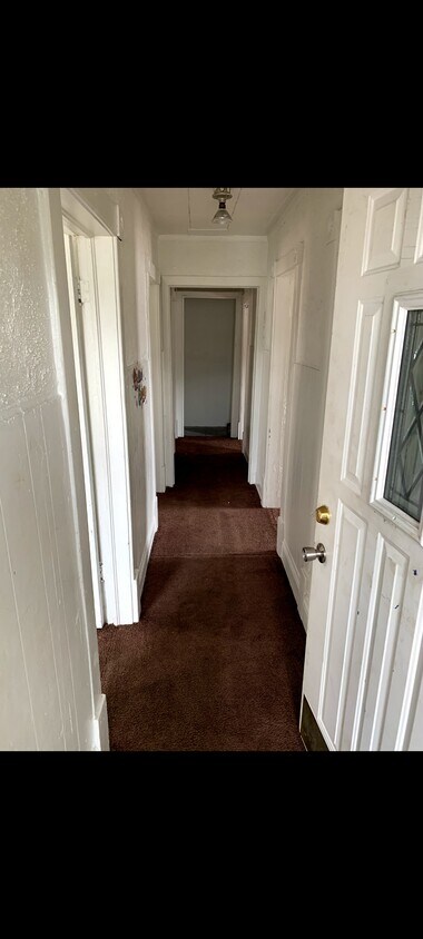 Primary Photo - 162 4th Ave