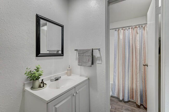 Building Photo - The Parker DTLV