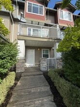 Building Photo - 15200 SW Warbler Way