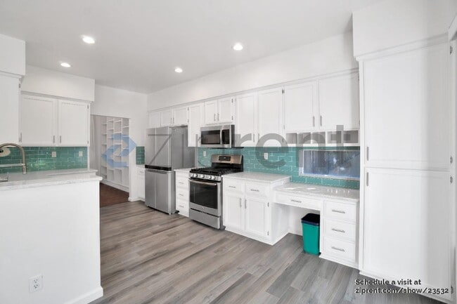 Building Photo - 9404 Fox Den Ct