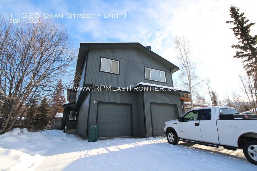 Primary Photo - 11325 Dawn St