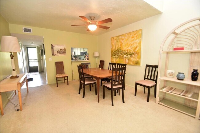Building Photo - 1531 Clower Creek Dr