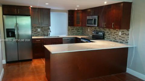 Foto del edificio - 2200 NE 7th St