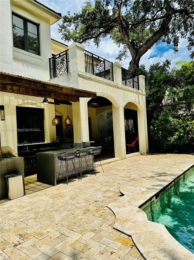Foto del edificio - 1668 Micanopy Ave