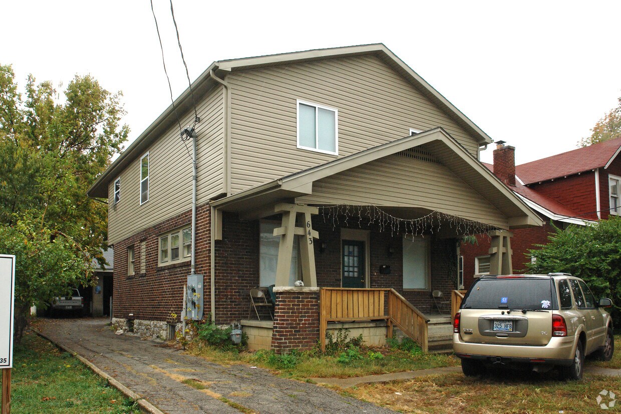 Primary Photo - 643 S Limestone