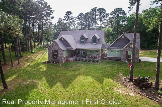 Building Photo - 5823 N Mountain Grove Rd