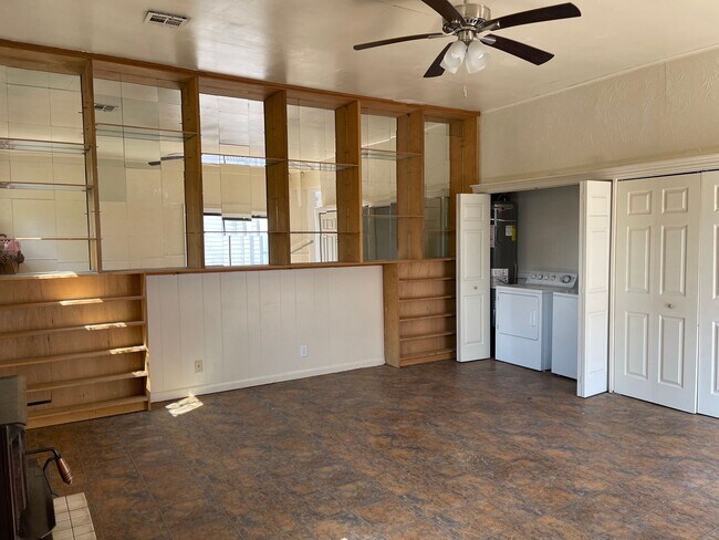 Foto del edificio - Newly Updated Midtown Beauty!