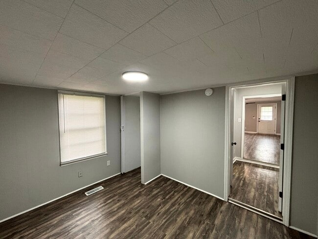 Foto del edificio - 90 Crescent Ave