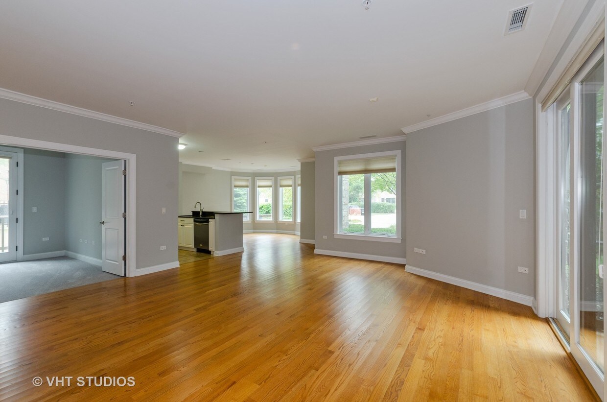 Foto principal - 695 Roger Williams Ave