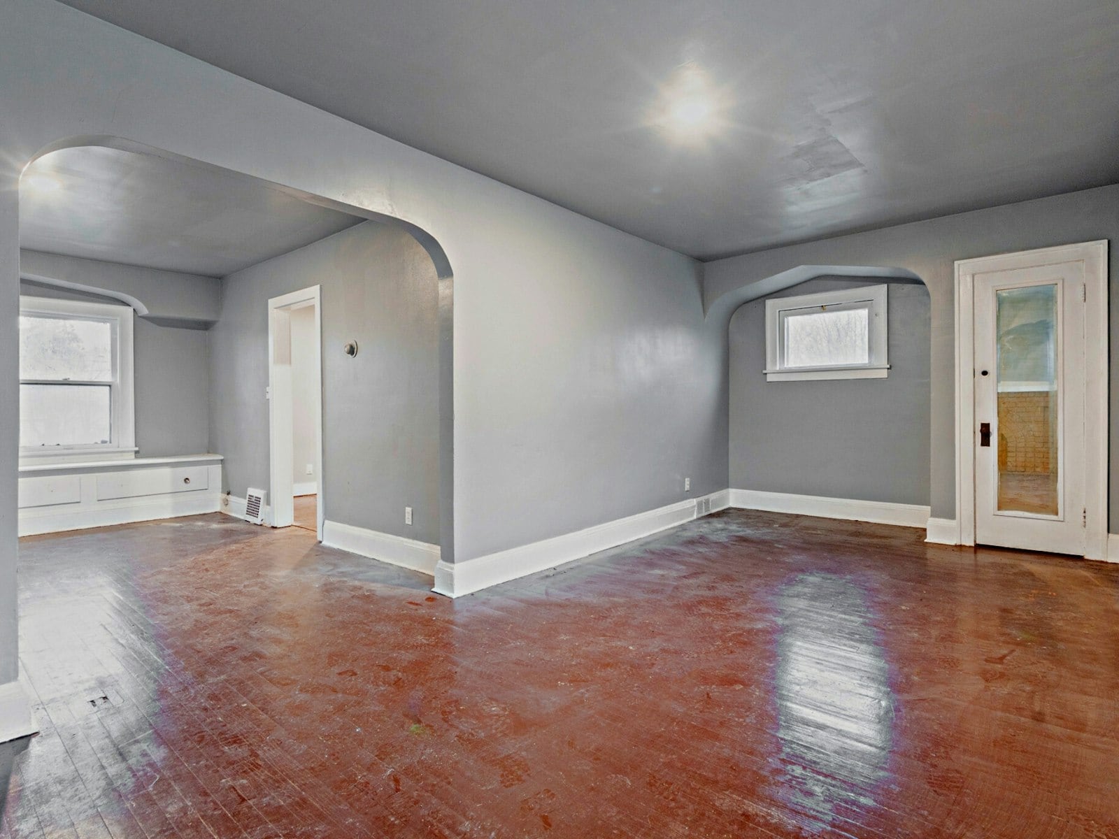 11009 Greenwich Ave Cleveland, OH 44105 – photo 4