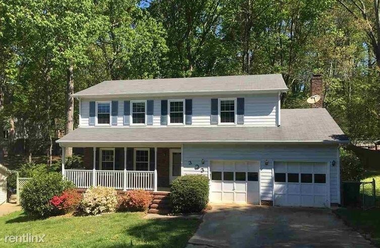 Primary Photo - 4 br, 2.5 bath House - 303 Wyatts Pond Ln