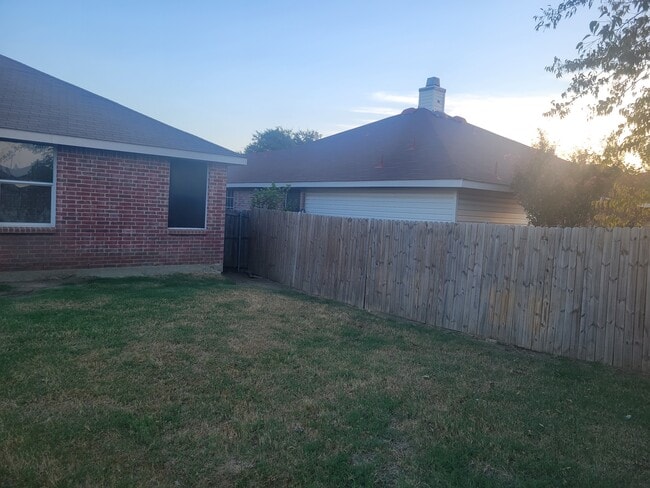 Foto del edificio - 2031 Plains Ct