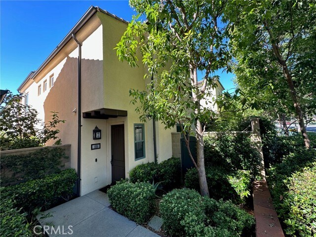 Building Photo - 125 Painted Trellis