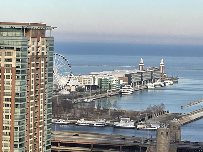 Foto del edificio - 151 E Wacker Dr