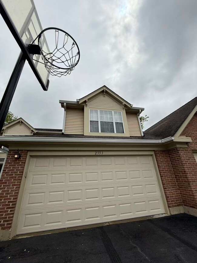 Building Photo - 2353 County Farm Ln