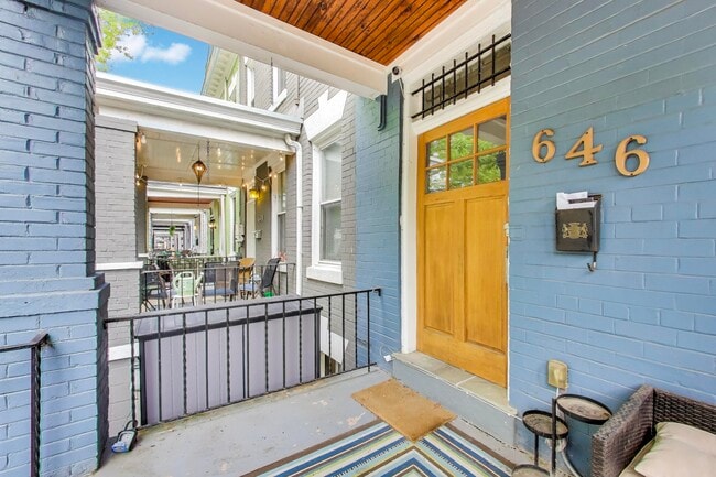 Photo - 646 Keefer Pl NW Townhome