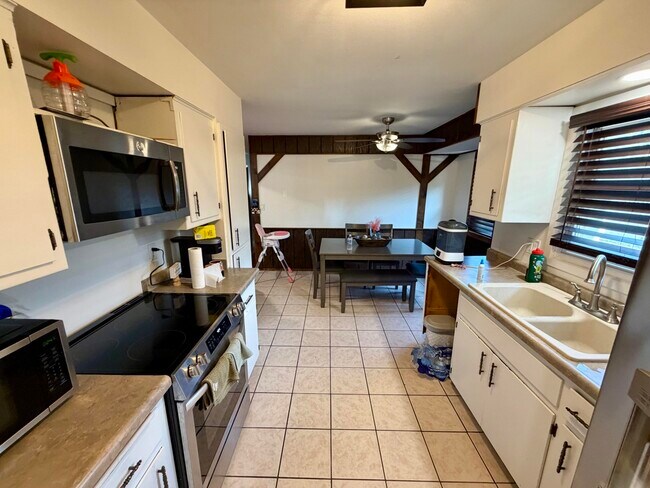 Foto del edificio - 5270 S 26th St