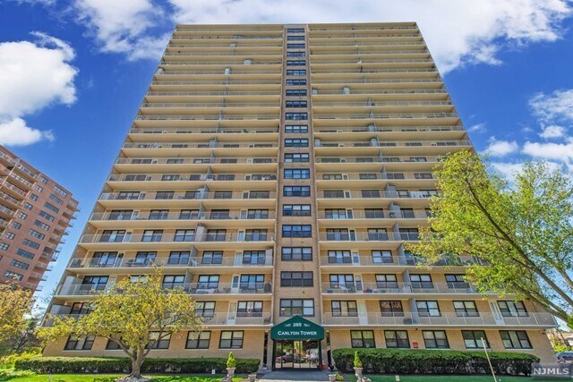 Primary Photo - 285 Aycrigg Ave