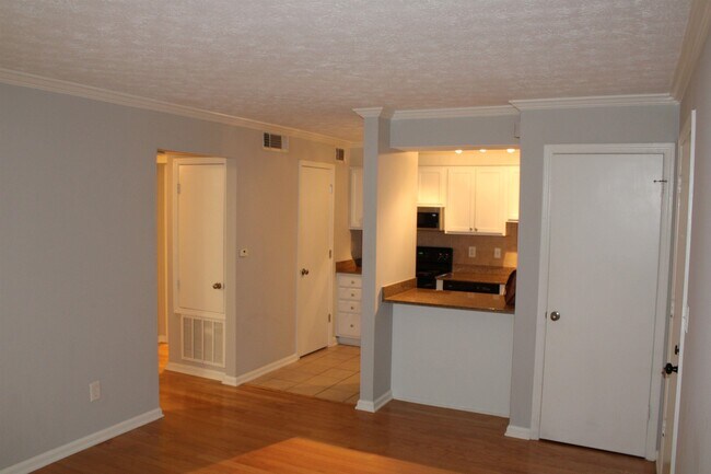 Foto del edificio - 3160 7 Pines Ct