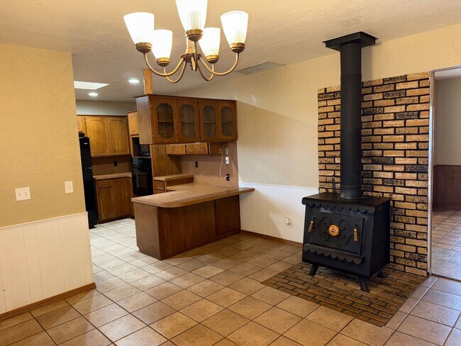 Building Photo - Beautiful Country Home with Shop & Finished Basement