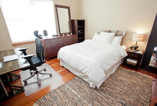Foto del edificio - 3535 S Corbett Ave