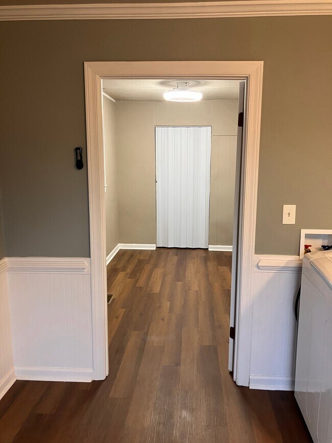 Foto del edificio - 6480 Medlock Rd