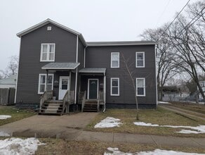 Building Photo - 110 N Albee St