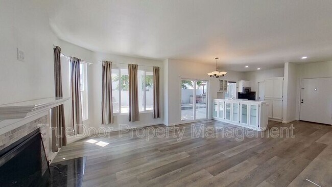 Building Photo - 24481 Lantern Hill Dr