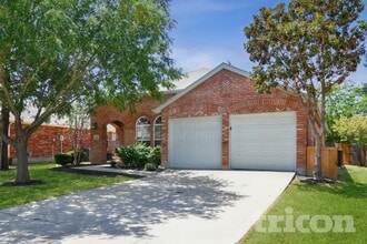 Building Photo - 143 Redbud Dr