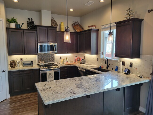 Building Photo - 3200 S Beringer Ln