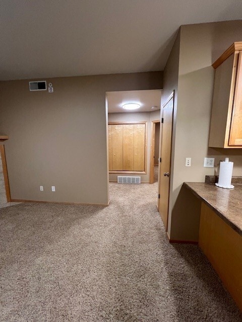Hall to bedrooms - 1275 Alexander Way