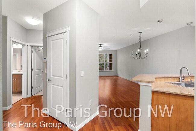 Building Photo - 2 br, 2 bath House - 4321 Issaquah Pine La...