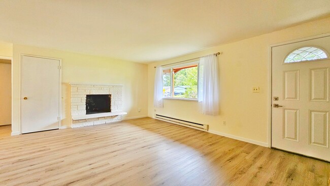 Foto del edificio - Beautiful 3 Bedroom 2 Bath Home in Kirkland