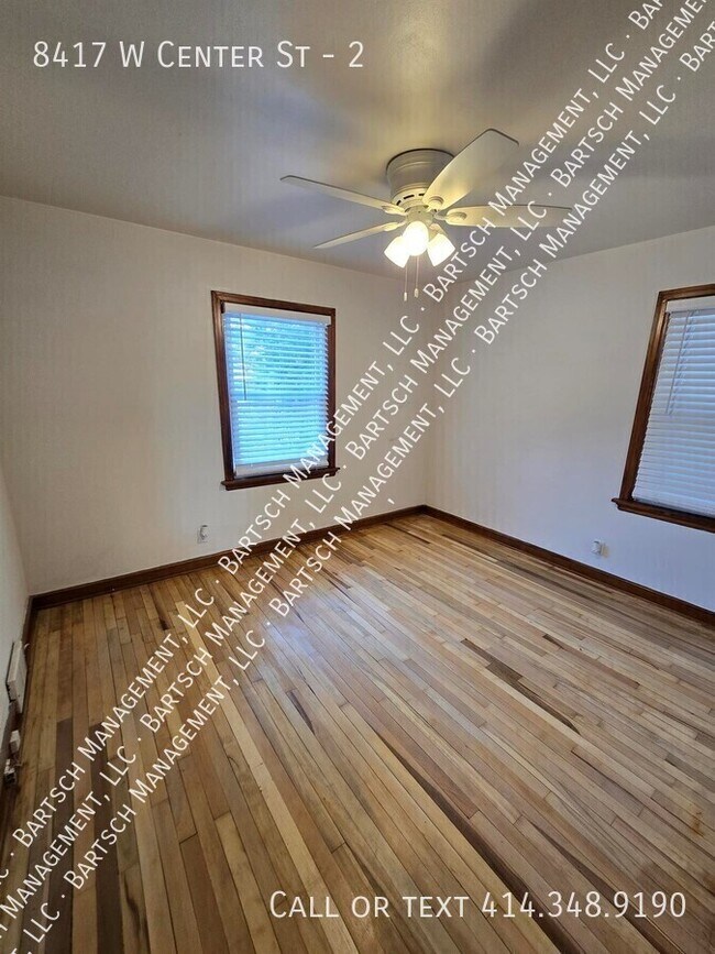 Foto del edificio - 8417 W Center St