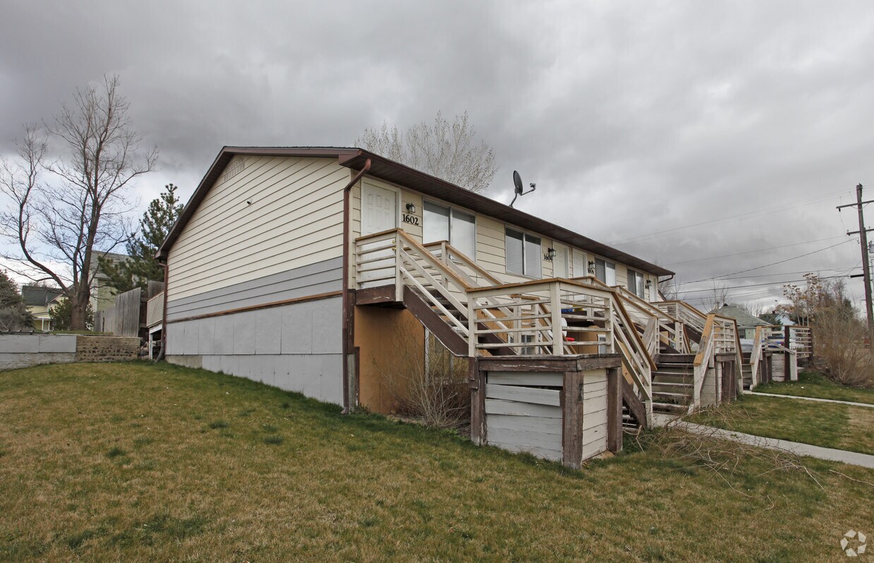 Primary Photo - 1602-1608 5th St N