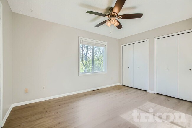 Foto del edificio - 8301 Thomas Ave N