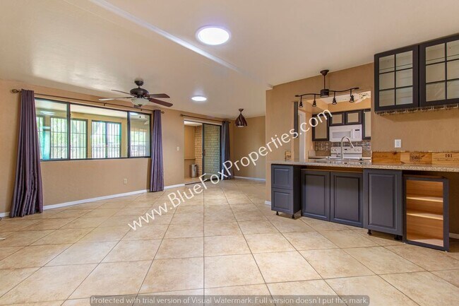 Foto del edificio - 1458 S Park Ln