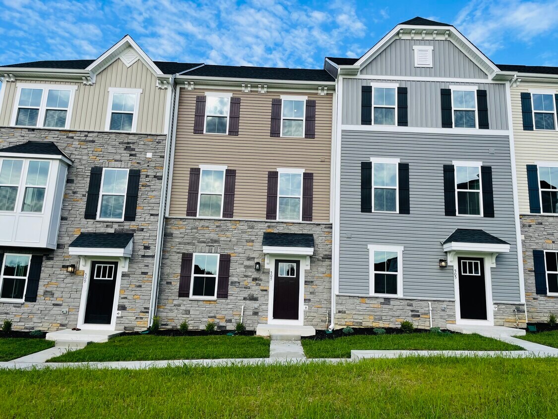 Foto principal - 507 Scarlet Maple Pl