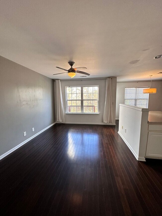 Building Photo - Exclusively Offered by Muse Realty Rentals